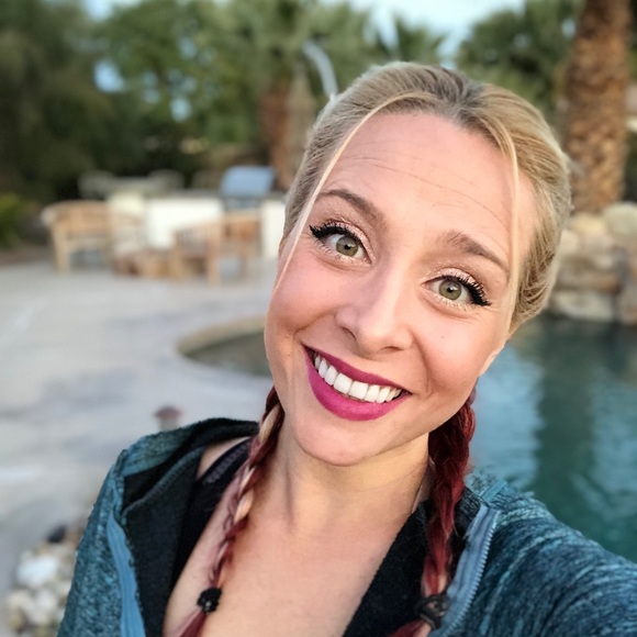 Meet your Posher, Panda - Picture 1 of 1